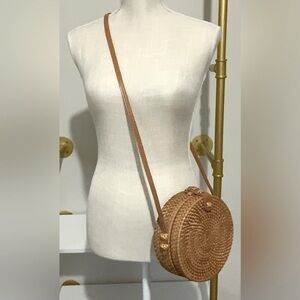 Urban Outfitters Round Rattan Crossbody w/ Bag Gingham Liner